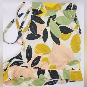 Rachel Zoe PJ pajama bottoms shorts M polyester floral pastel peach green yellow